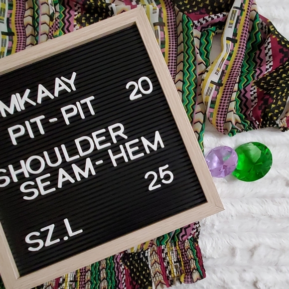 Style & Co.•Semi sheer-3/4 sleeves-elasticized•Lrg. - Picture 4 of 7